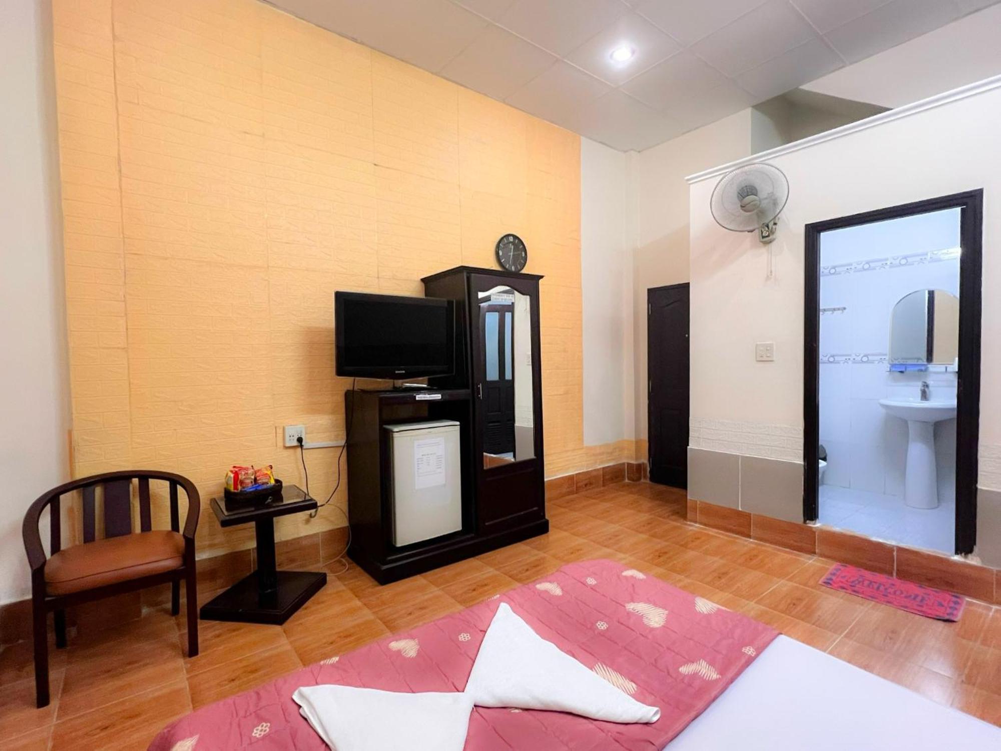 Hotel Khach San Nam Do 1 Cần Thơ Exterior foto